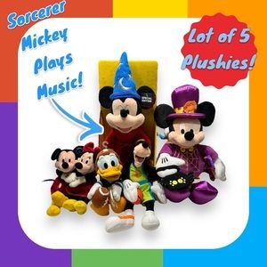 Lot of five vintage 90's/00's plushies incl. Mickey, Minnie, Donald and Goofy.